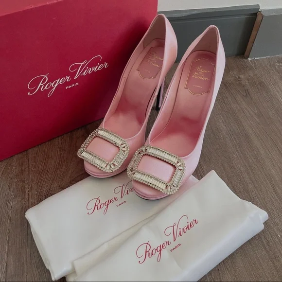 シューズ・サンダルその他 ROGER VIVIER Woman High heel shoes Blush Pink RVW44815280D1P ROGER VIVIER: Shoes woman - Lilac | Roger Vivier high heel
